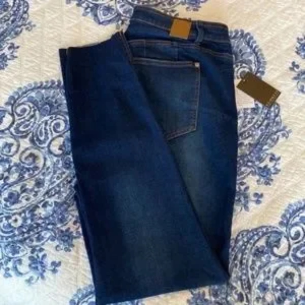 ELOQUII Peach Lift Step-Hem Skinny Jean